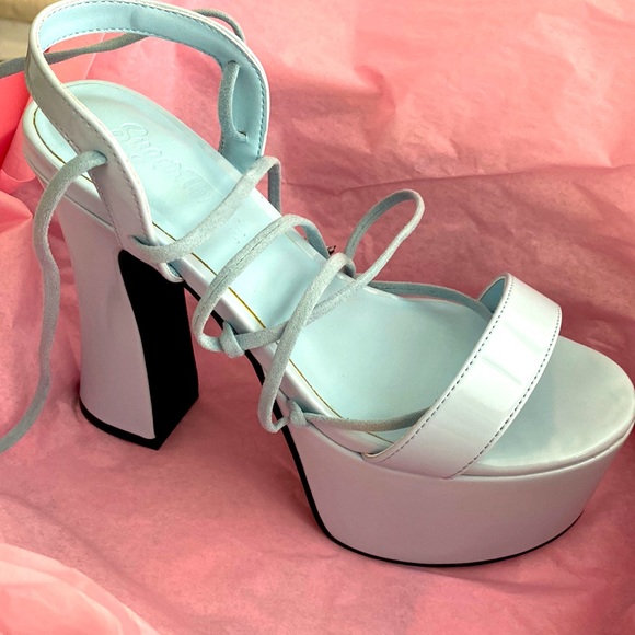 Sugar Thrillz Shoes - Size 6